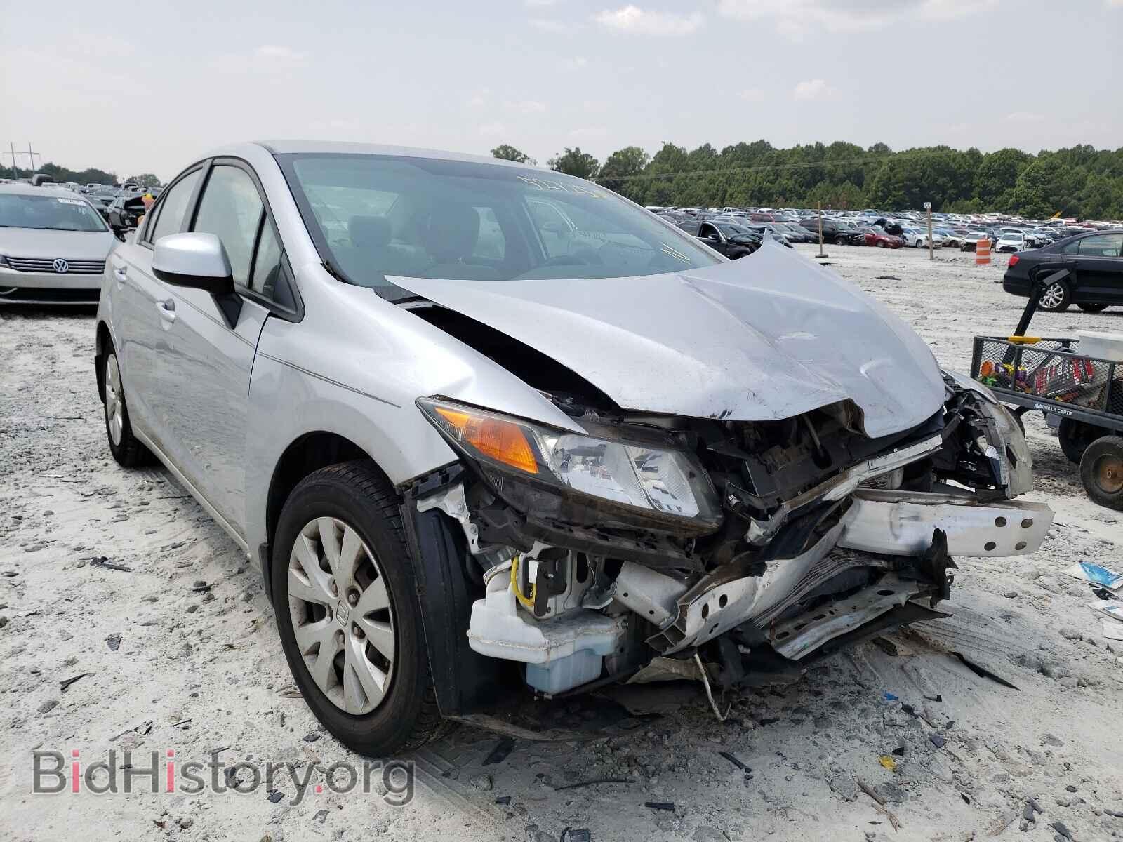 Фотография 19XFB2E55CE010636 - HONDA CIVIC 2012