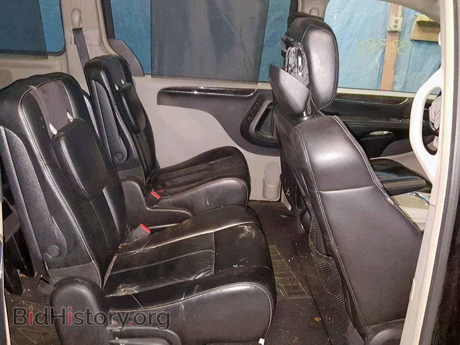 2011 CHRYSLER TOWN & COU - VIN: 2A4RR6DG3BR744945 - Фото 6