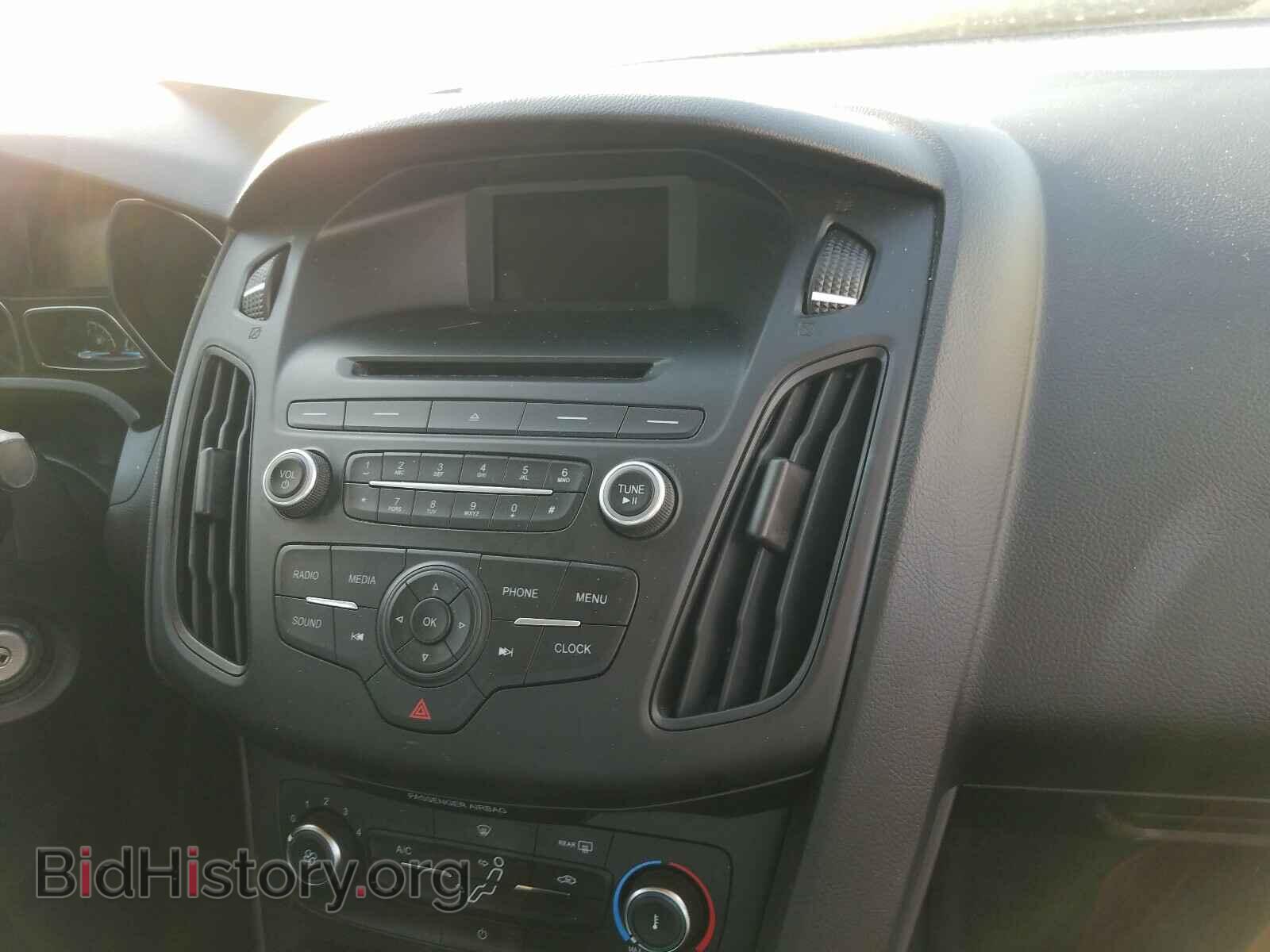 2016 FORD FOCUS - VIN: 1FADP3F21GL403992 - Photo 9