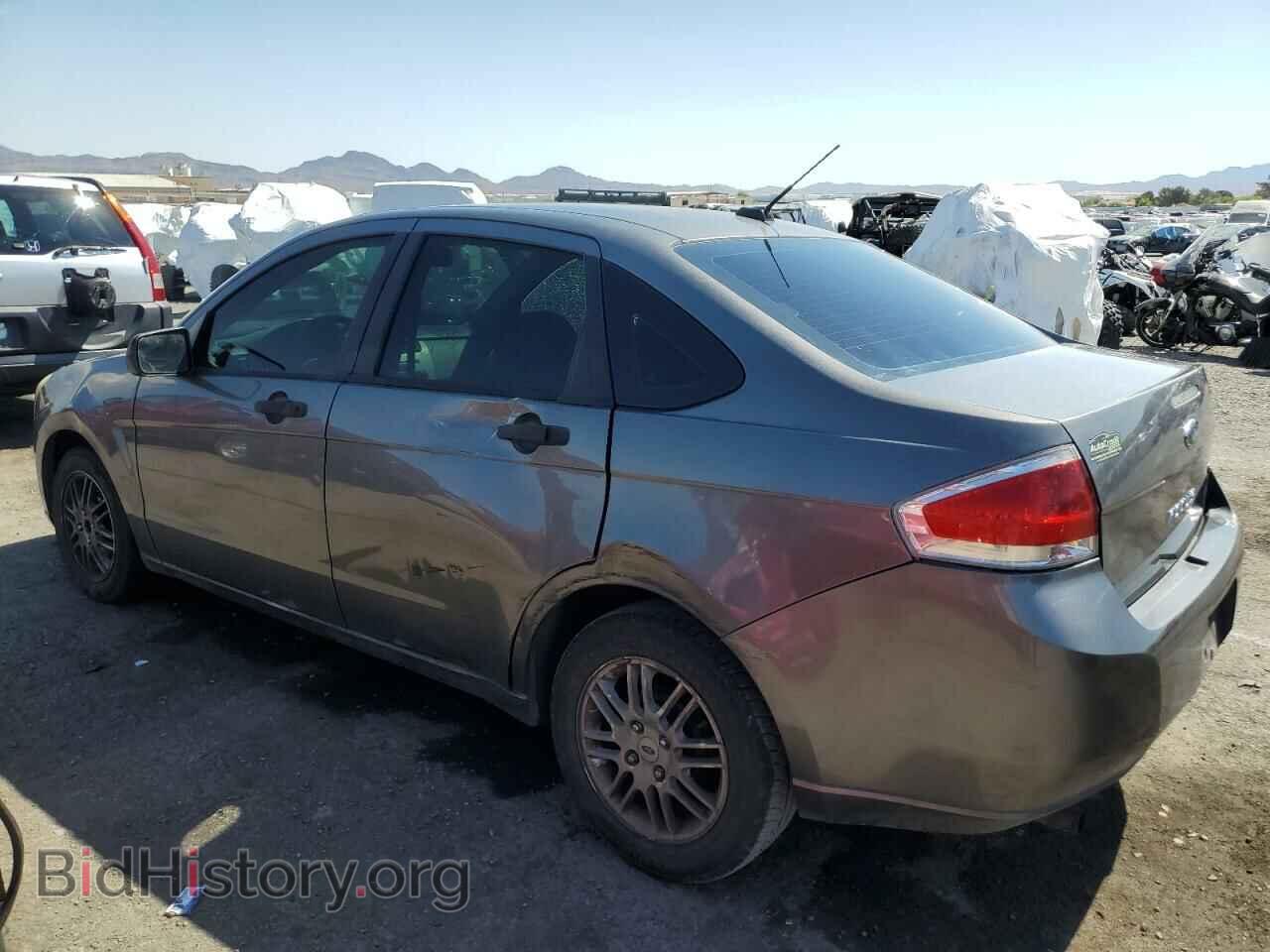 2011 FORD FOCUS - VIN: 1FAHP3FN7BW100461 - Фото 2