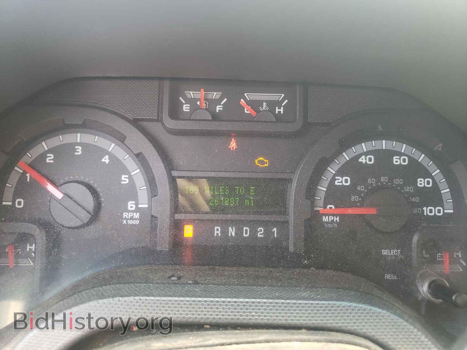 2010 FORD ECONOLINE - VIN: 1FBSS3BL6ADA82973 - Photo 8