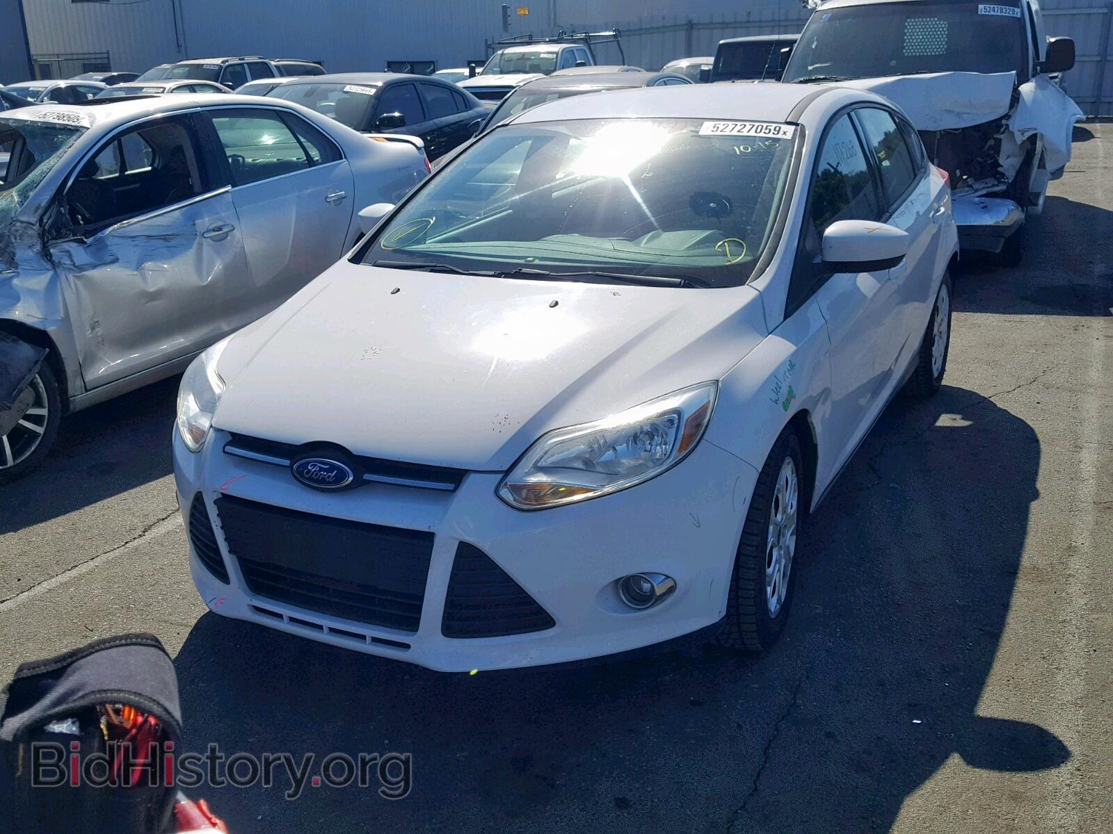 2012 FORD FOCUS SE - VIN: 1FAHP3K21CL322833 - Фото 2
