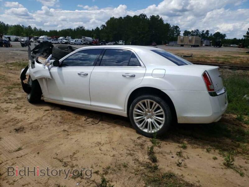 2013 Chrysler 300 (VIN 2C3CCAET1DH708146) — photo 2 of 12