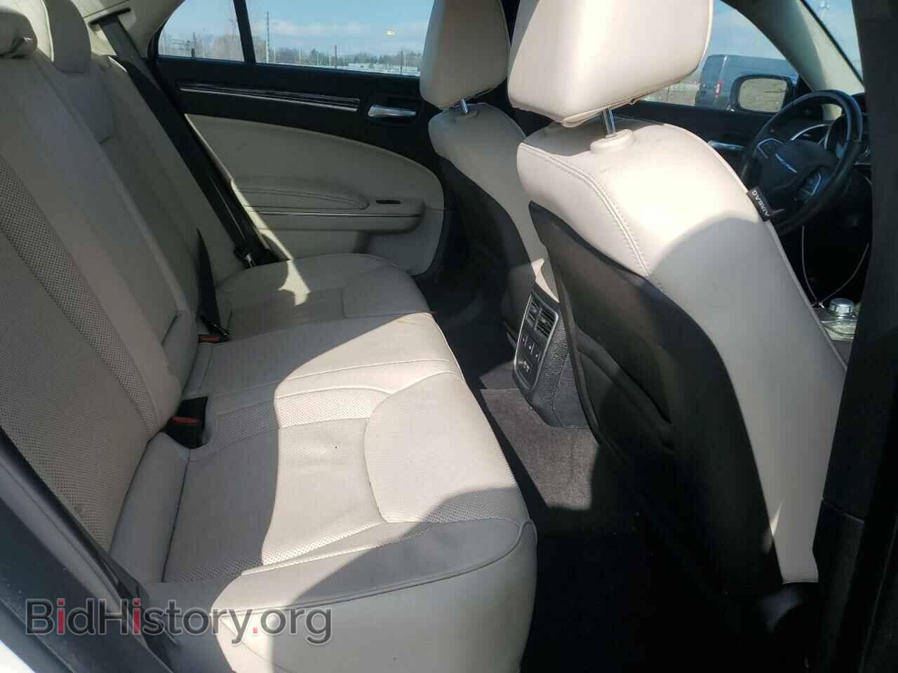 2015 CHRYSLER 300 - VIN: 2C3CCAEG2FH763565 - Фото 10