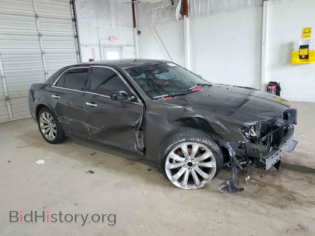 2019 CHRYSLER 300 - VIN: 2C3CCAEG3KH563000 - Фото 4
