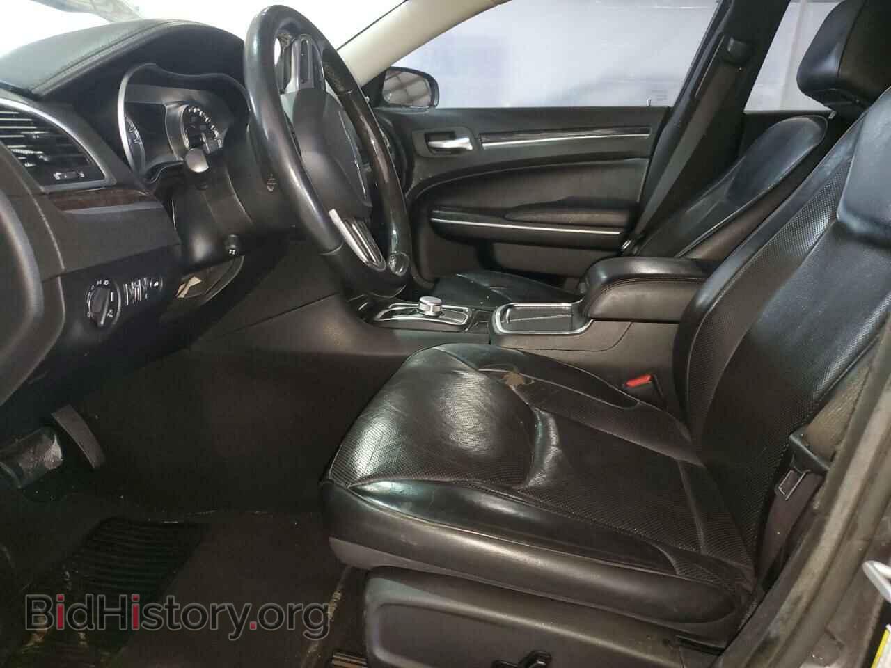2019 CHRYSLER 300 - VIN: 2C3CCAEG3KH563000 - Фото 7