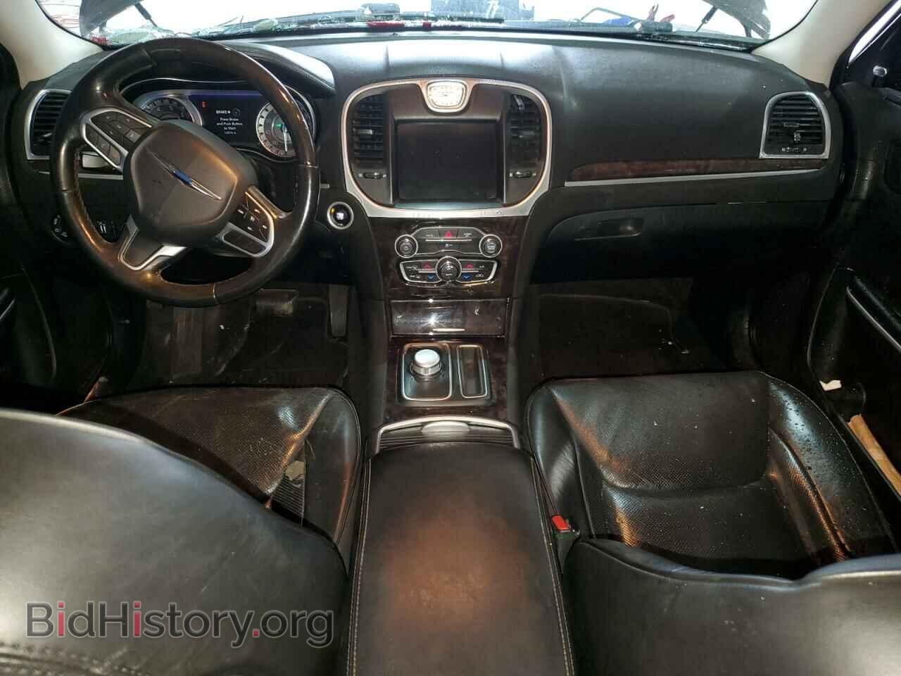 2019 CHRYSLER 300 - VIN: 2C3CCAEG3KH563000 - Фото 8