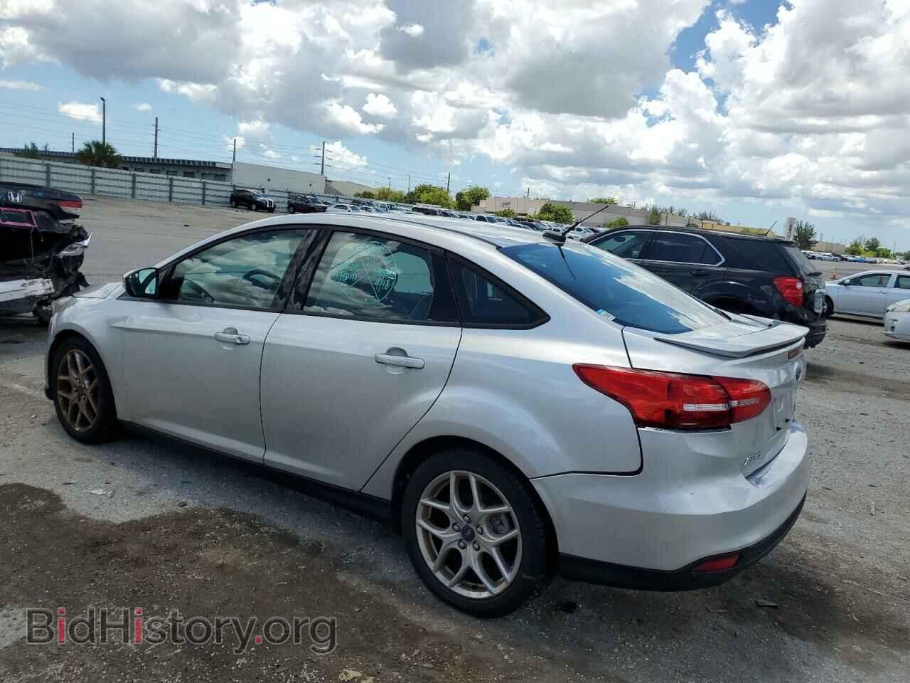 2015 FORD FOCUS - VIN: 1FADP3F2XFL319250 - Фото 2