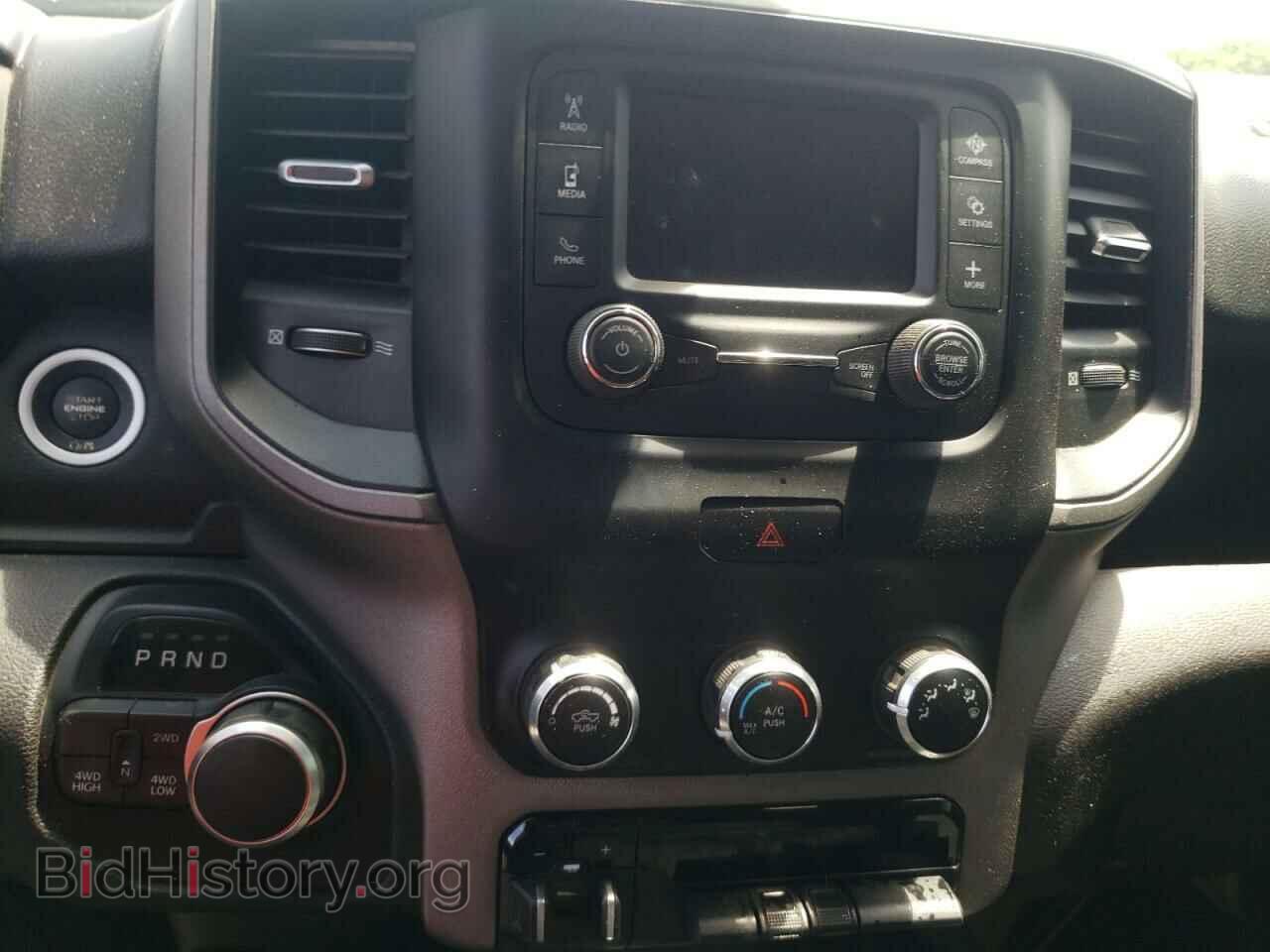 2019 RAM 1500 - VIN: 1C6SRFGT2KN557734 - Фото 9