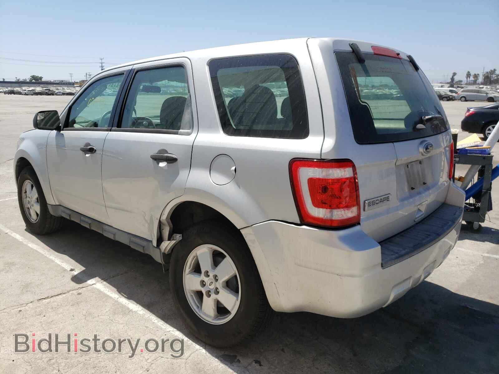 2011 FORD ESCAPE - VIN: 1FMCU0C78BKB25373 - Фото 3
