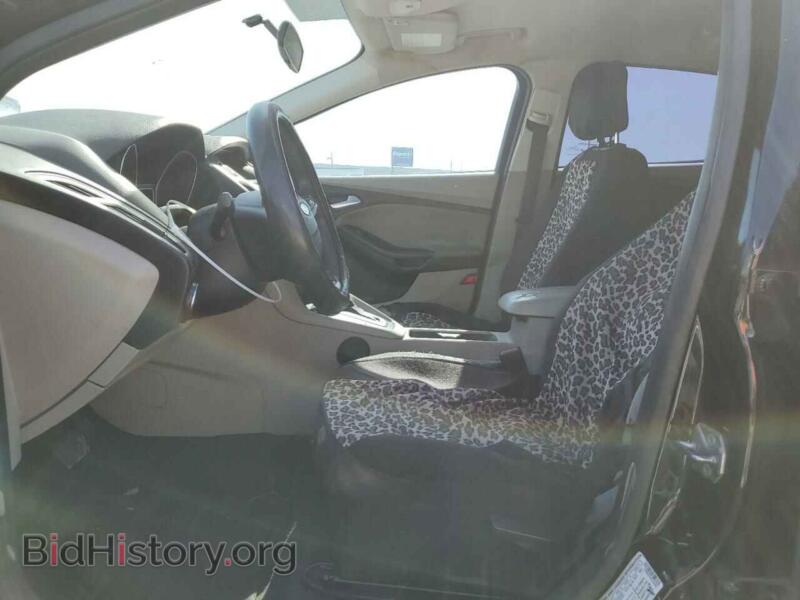 2016 Ford FOCUS (VIN 1FADP3F21GL216705) — photo 7 of 12