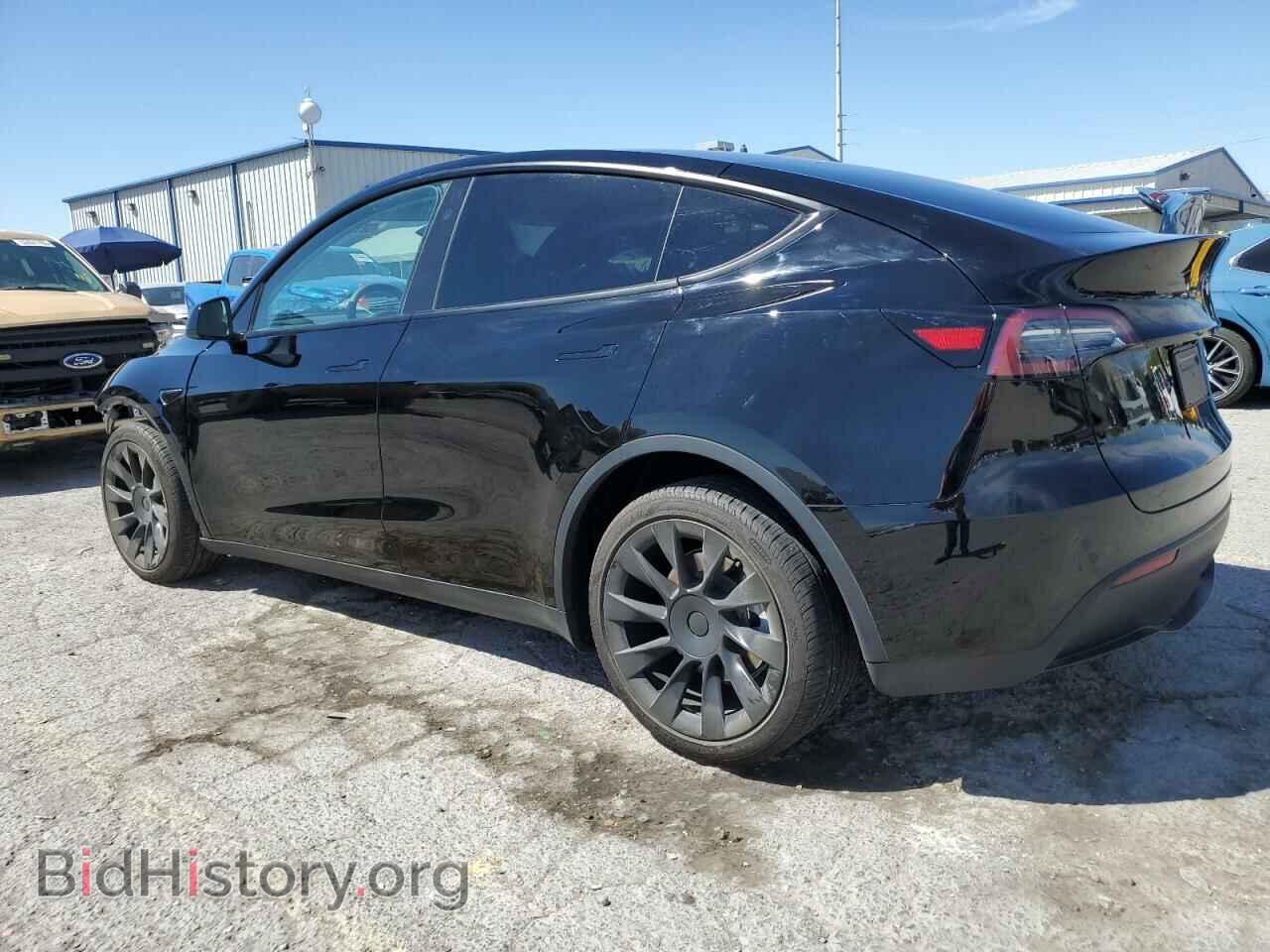 2024 TESLA MODEL Y - VIN: 7SAYGAEE3RF089122 - Photo 2