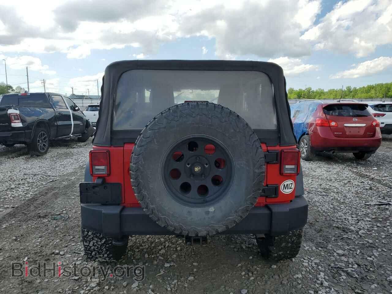 2011 JEEP WRANGLER - VIN: 1J4AA2D14BL563631 - Фото 6
