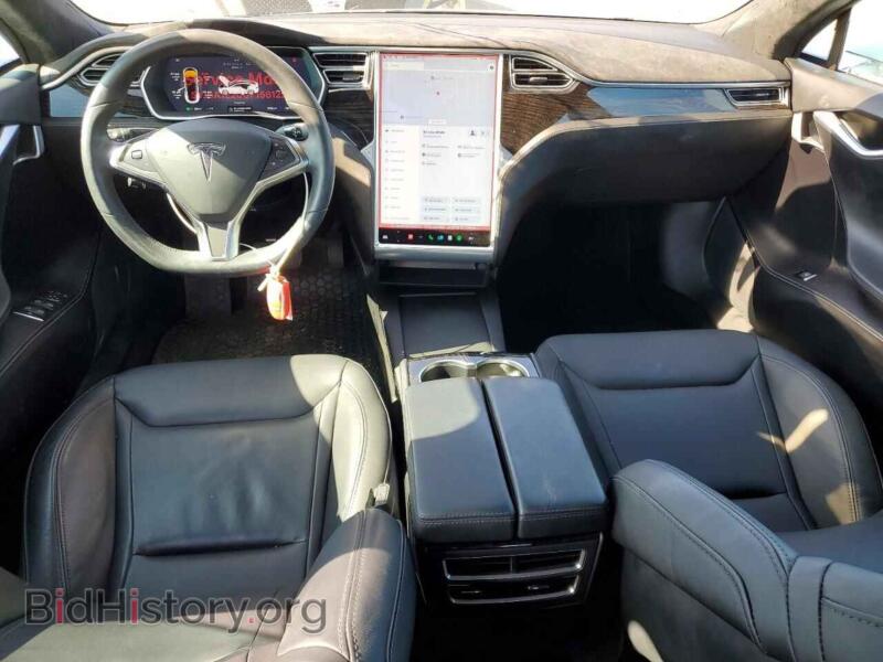 2016 Tesla MODEL S (VIN 5YJSA1E20GF156122) — photo 8 of 13