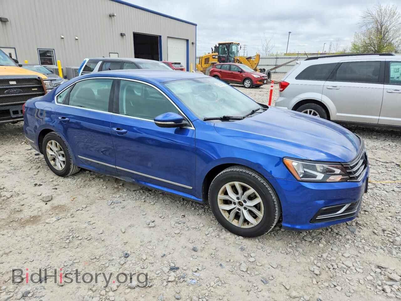 2017 VOLKSWAGEN PASSAT - VIN: 1VWAT7A30HC026201 - Фото 4