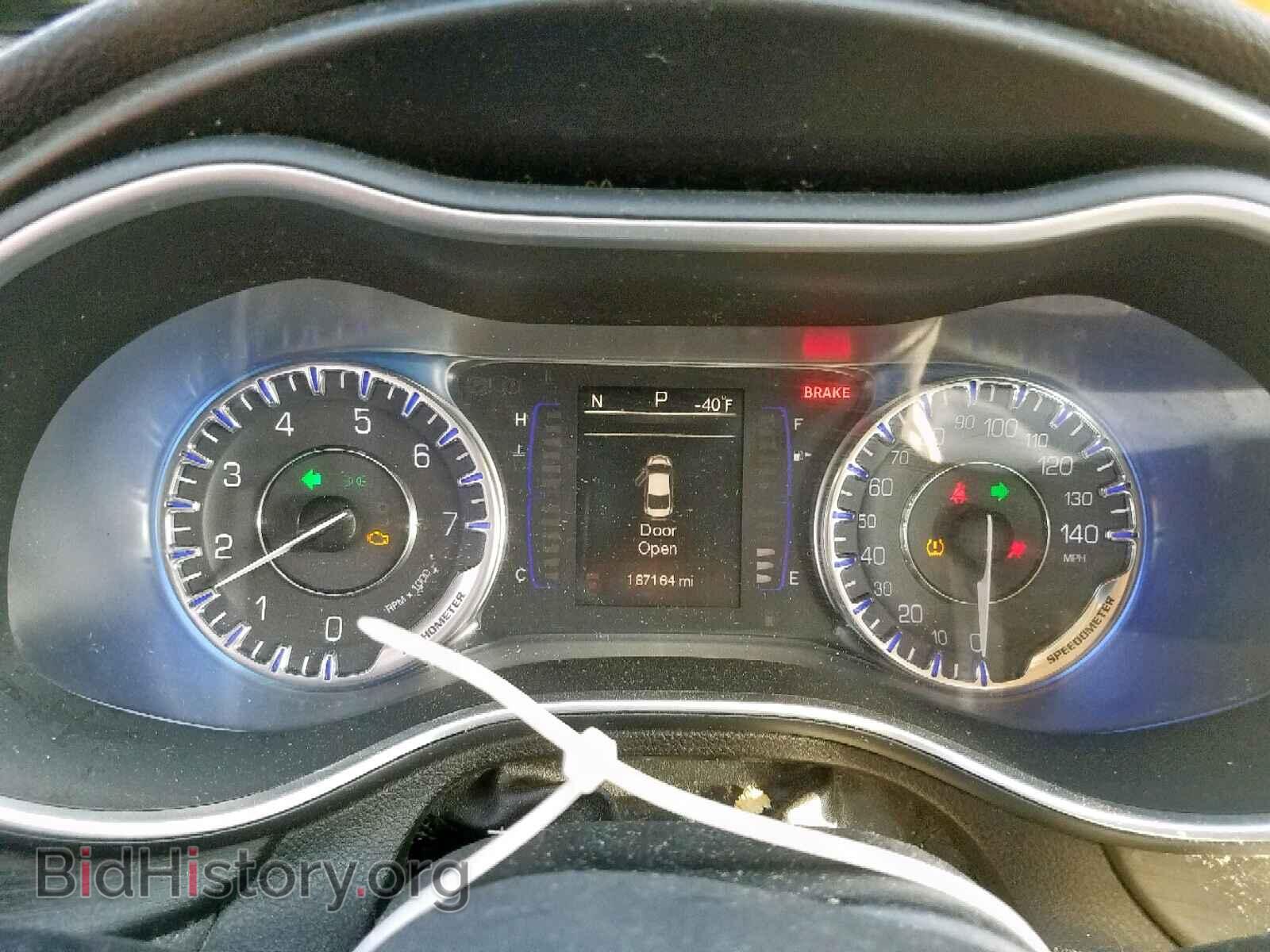 2015 CHRYSLER 200 - VIN: 1C3CCCAB8FN611089 - Фото 8