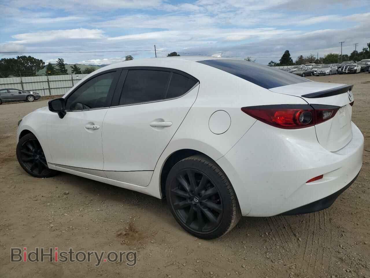 2017 MAZDA 3 - VIN: 3MZBN1V7XHM122425 - Photo 2