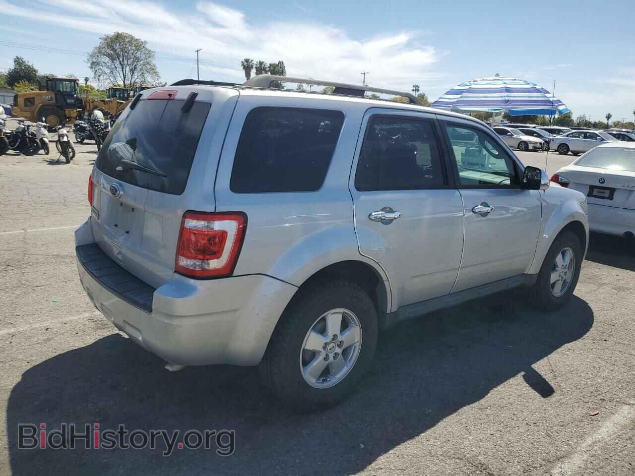 2012 FORD ESCAPE - VIN: 1FMCU0D70CKB82585 - Фото 3