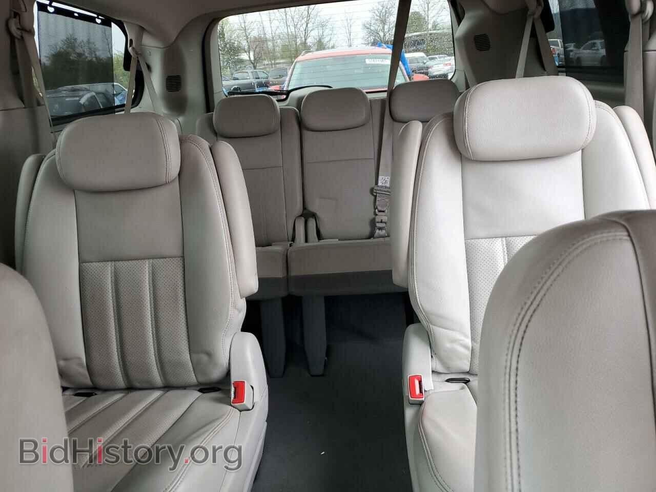 2009 CHRYSLER MINIVAN - VIN: 2A8HR54109R642528 - Фото 10