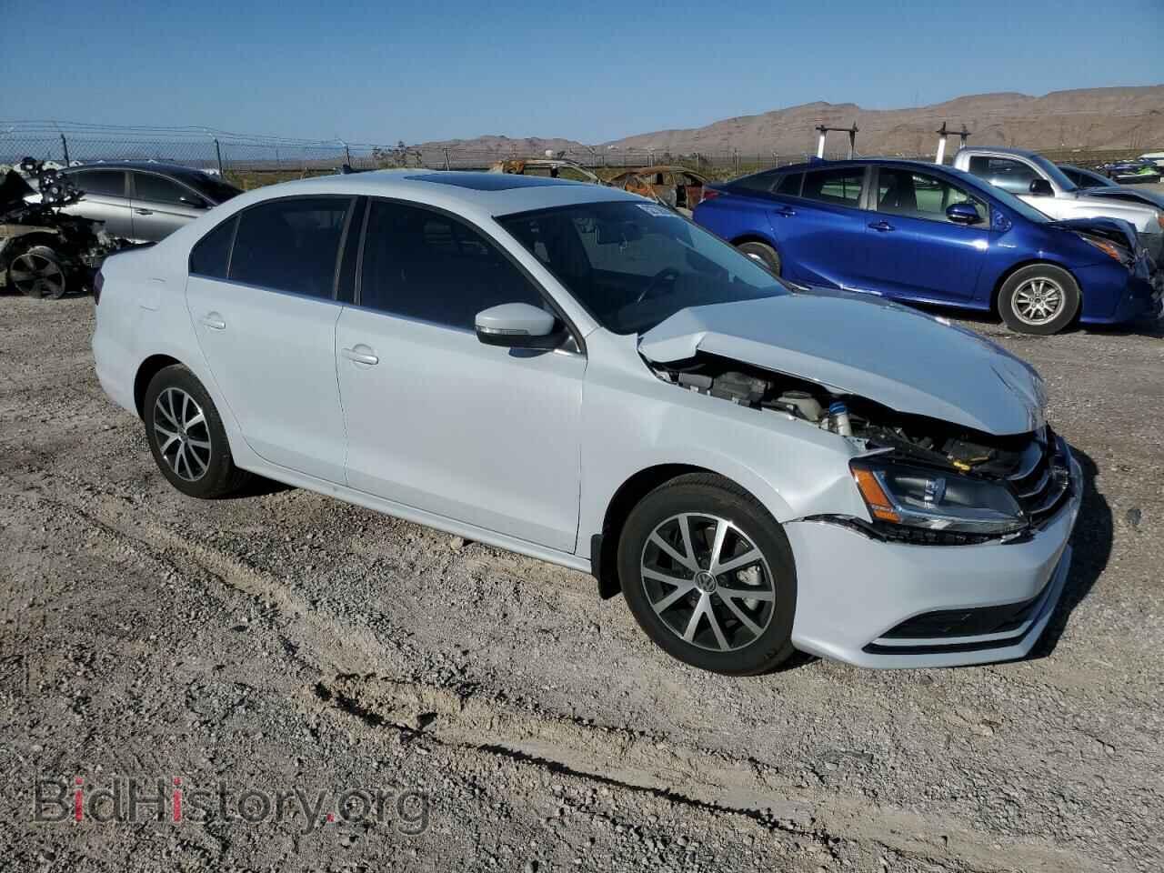 2017 VOLKSWAGEN JETTA - VIN: 3VWDB7AJ2HM304190 - Фото 4