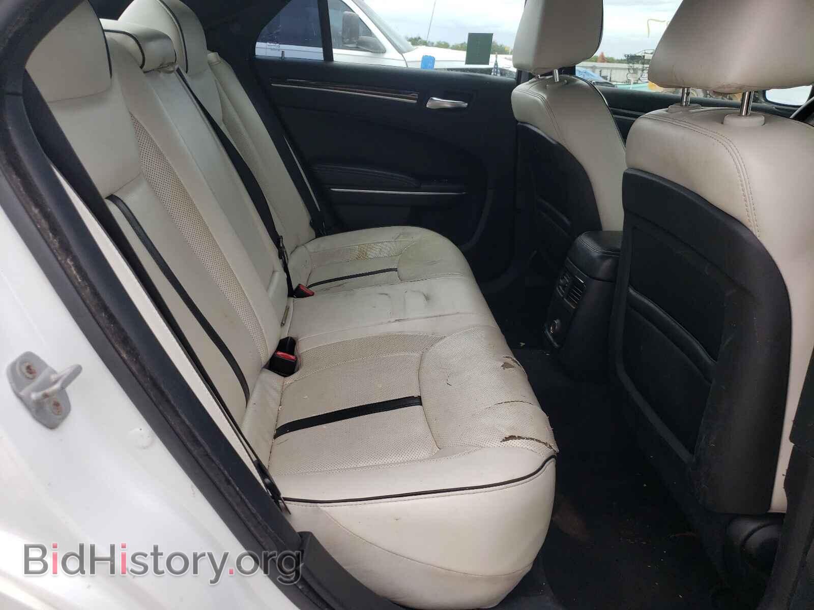 2013 CHRYSLER 300 - VIN: 2C3CCAAG4DH698012 - Фото 6