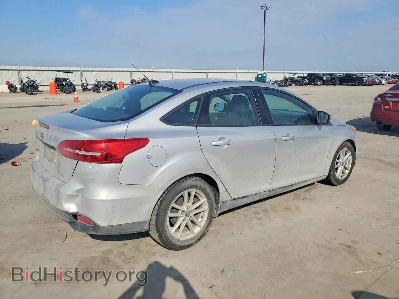 2018 FORD FOCUS - VIN: 1FADP3F24JL329121 - Фото 3