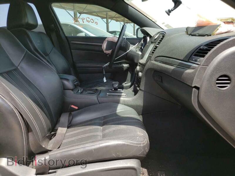 2012 Chrysler 300 (VIN 2C3CCABG0CH252968) — photo 5 of 10