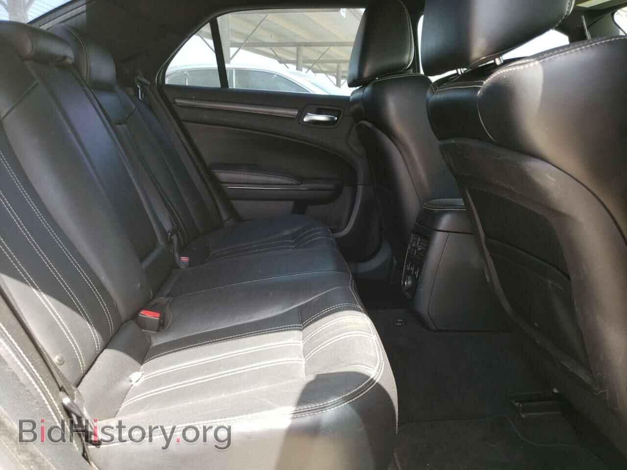2012 CHRYSLER 300 - VIN: 2C3CCABG0CH252968 - Фото 6