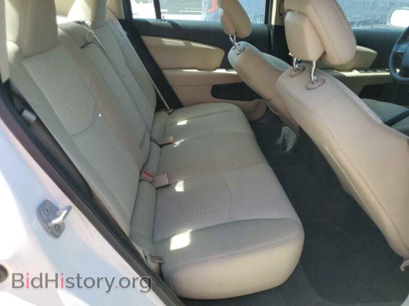 2013 Chrysler 200 (VIN 1C3CCBAG8DN737827) — photo 10 of 13