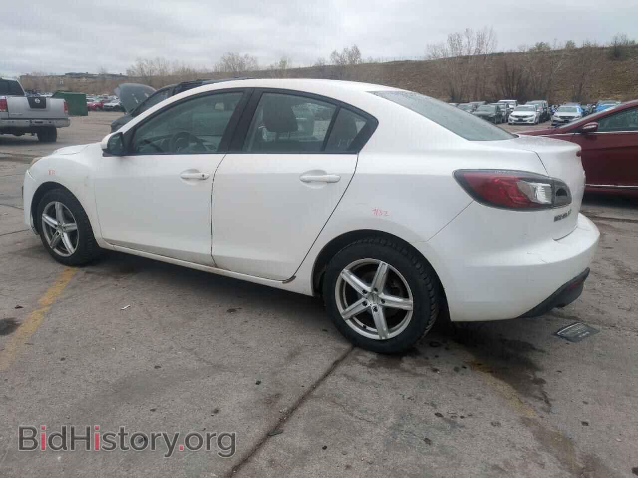 2011 MAZDA 3 - VIN: JM1BL1UG4B1356610 - Фото 2