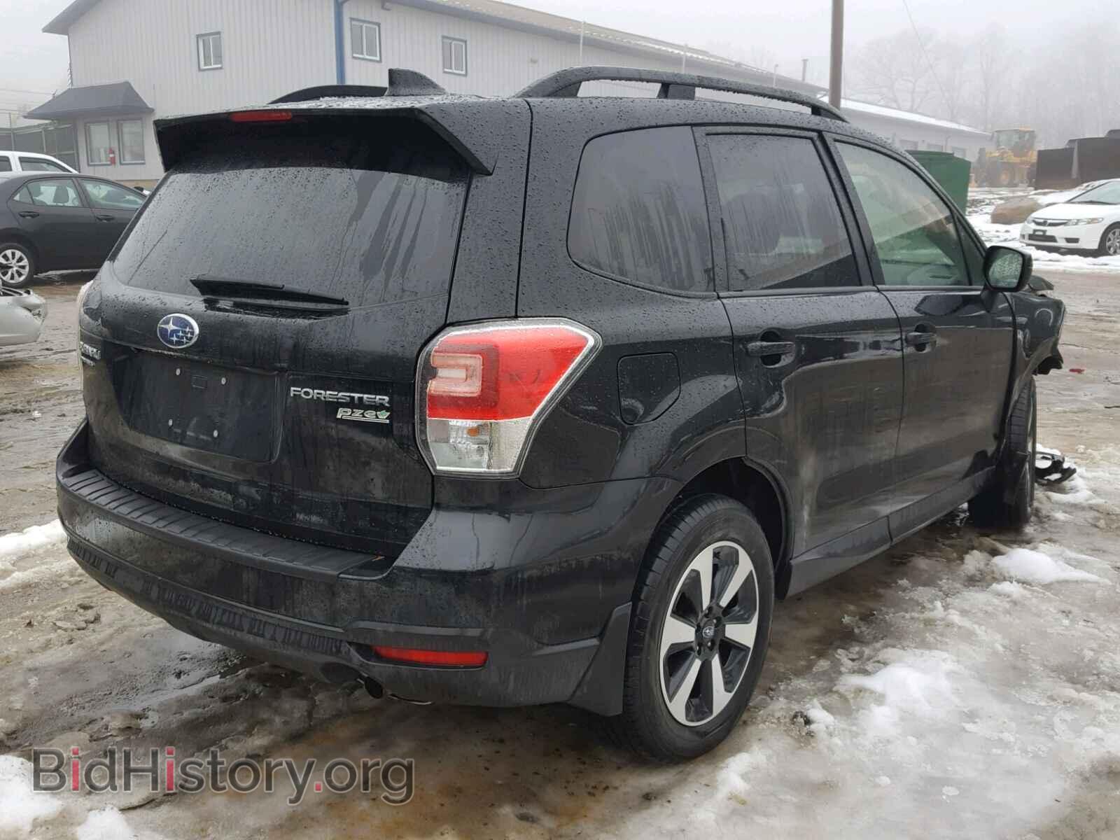 2017 SUBARU FORESTER - VIN: JF2SJAGC8HH562304 - Фото 4