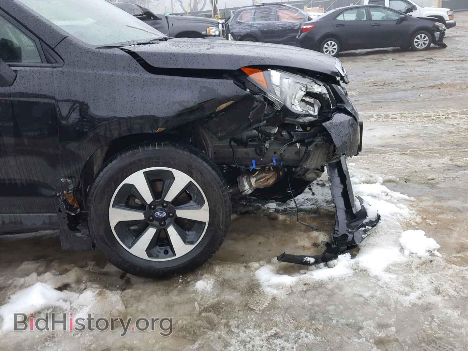 2017 SUBARU FORESTER - VIN: JF2SJAGC8HH562304 - Фото 9