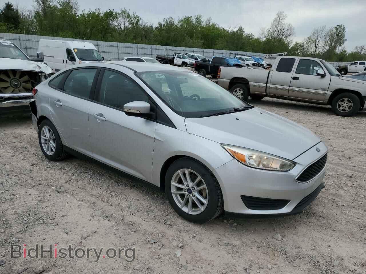 2017 FORD FOCUS - VIN: 1FADP3F2XHL325729 - Фото 4