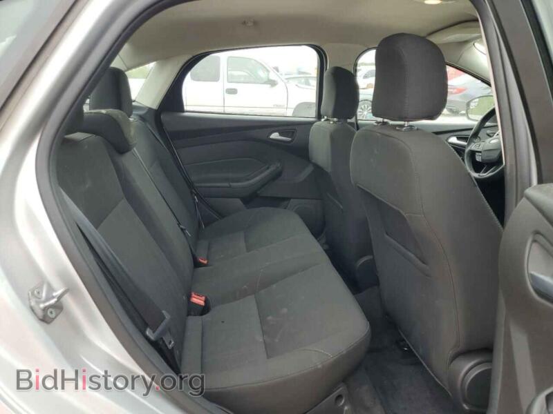 2017 Ford FOCUS (VIN 1FADP3F2XHL325729) — фото 10 из 14