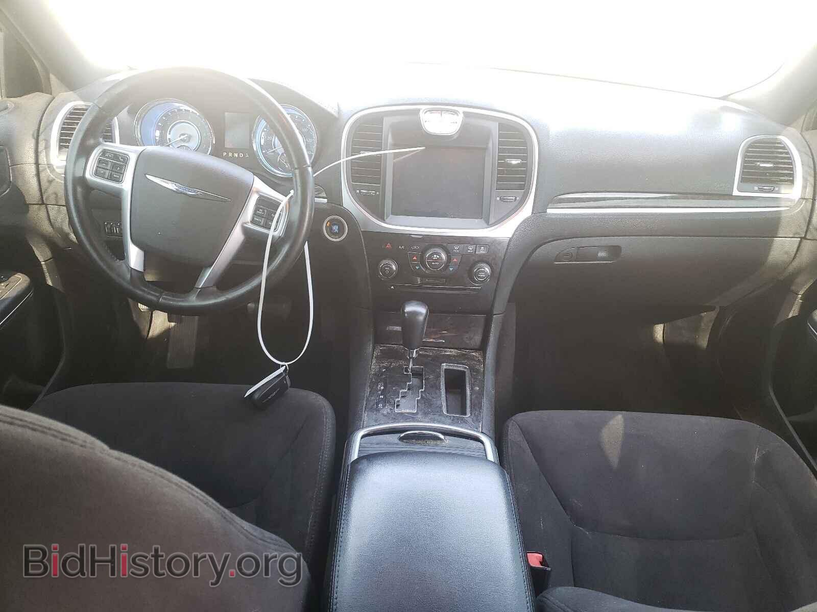 2011 CHRYSLER 300 - VIN: 2C3CA4CG7BH573393 - Фото 9