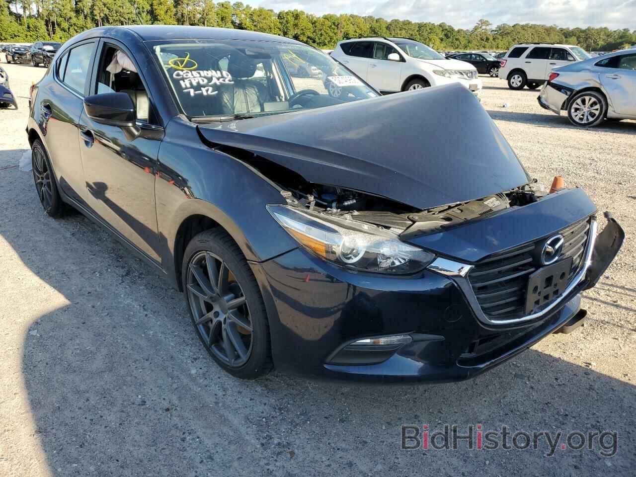 Photo 3MZBN1L37JM184340 - MAZDA 3 2018