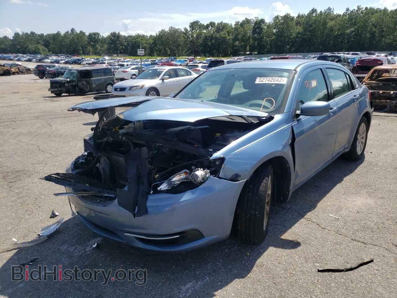 2011 CHRYSLER 200 - VIN: 1C3BC1FB3BN533405 - Фото 2