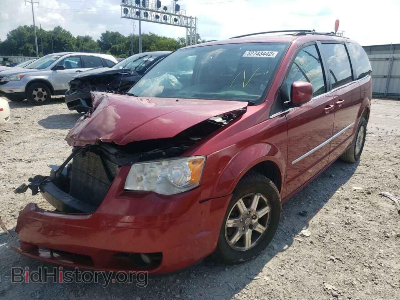 2009 CHRYSLER MINIVAN - VIN: 2A8HR54189R547702 - Фото 2