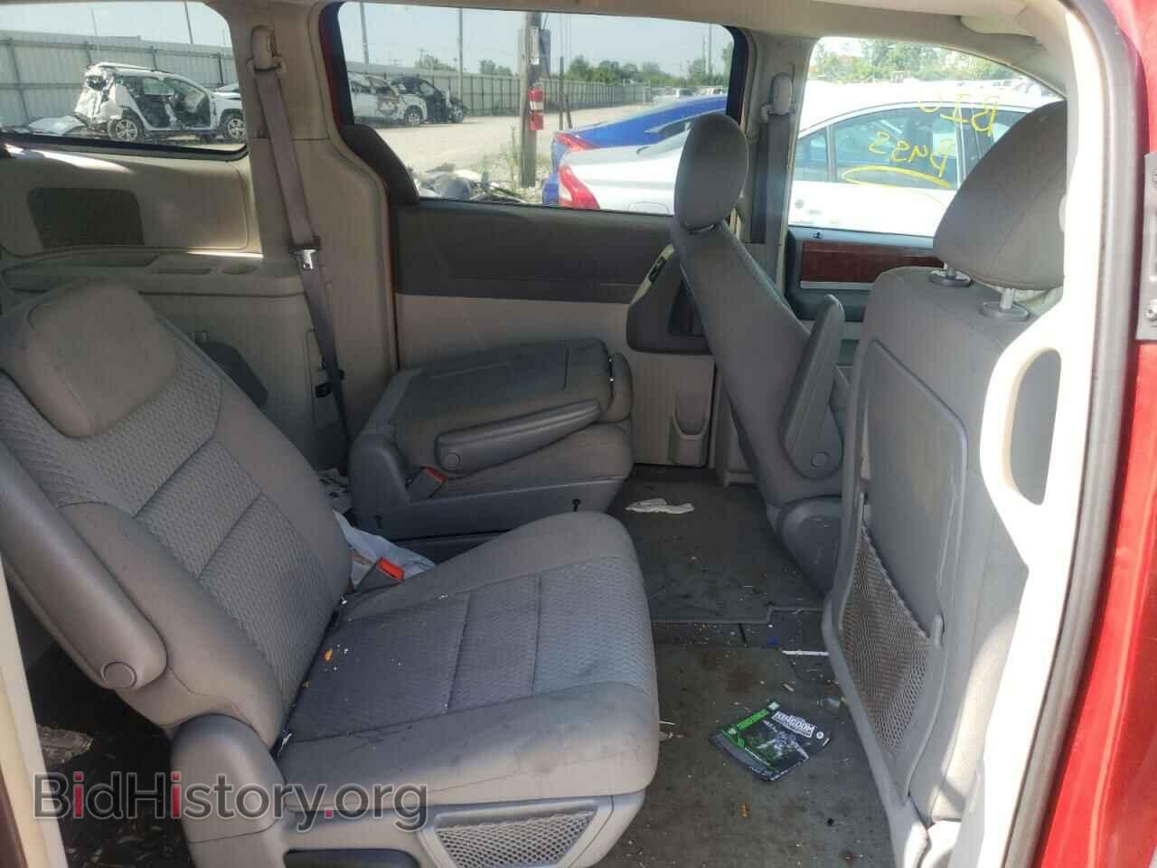 2009 CHRYSLER MINIVAN - VIN: 2A8HR54189R547702 - Фото 6