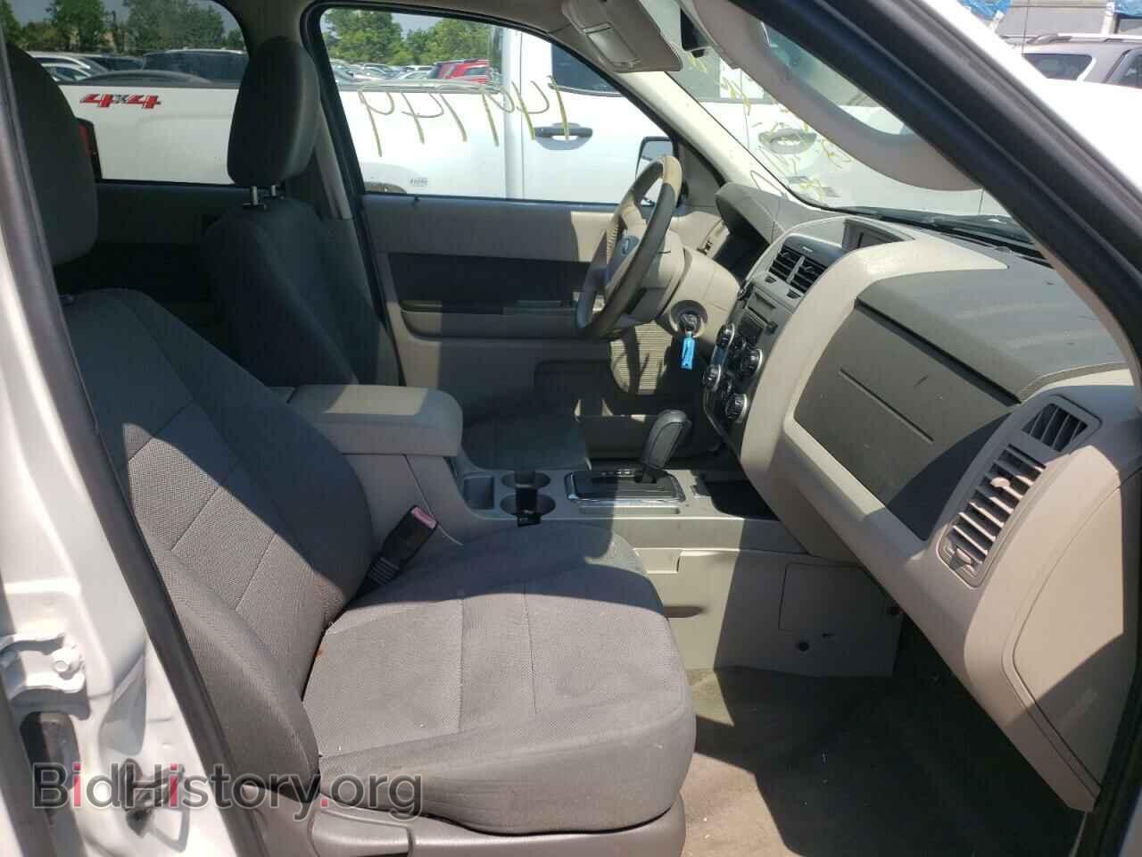 2009 FORD ESCAPE - VIN: 1FMCU03G49KB63449 - Фото 5