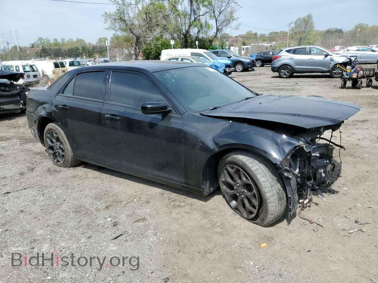 2019 CHRYSLER 300 - VIN: 2C3CCAGG3KH632149 - Фото 4