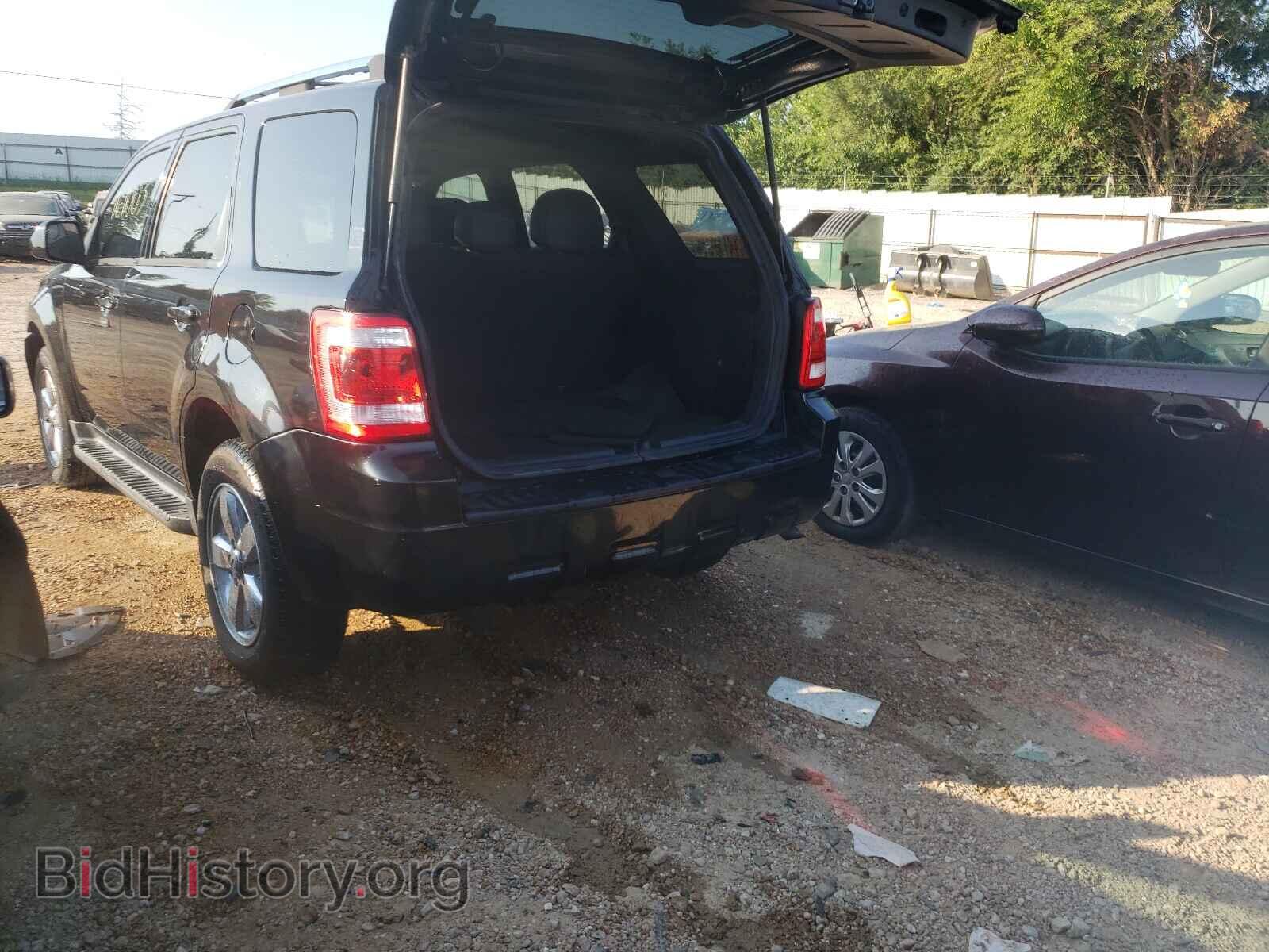 2011 FORD ESCAPE - VIN: 1FMCU0E70BKC59999 - Фото 3