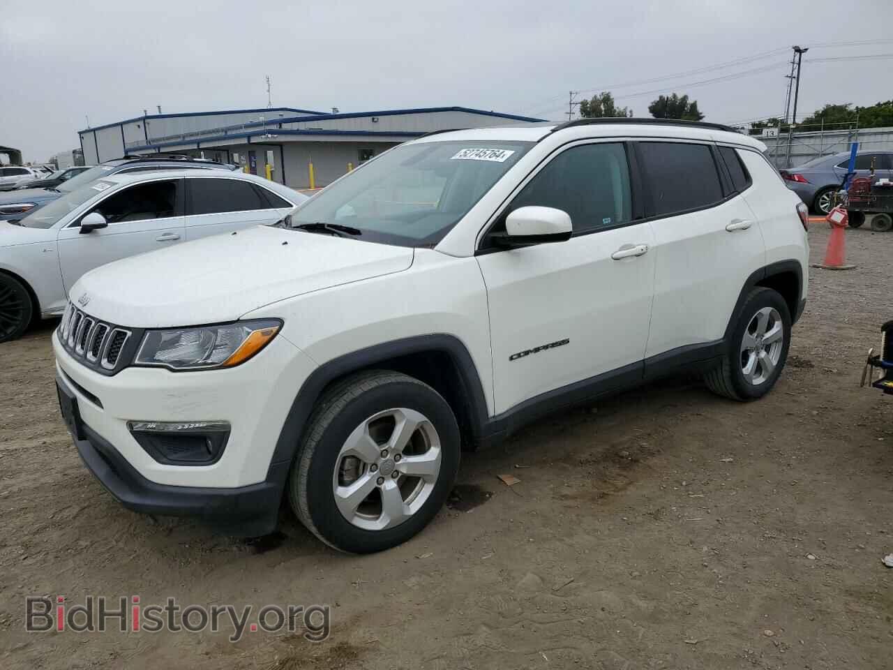 Фотография 3C4NJCBB4JT146568 - JEEP COMPASS 2018