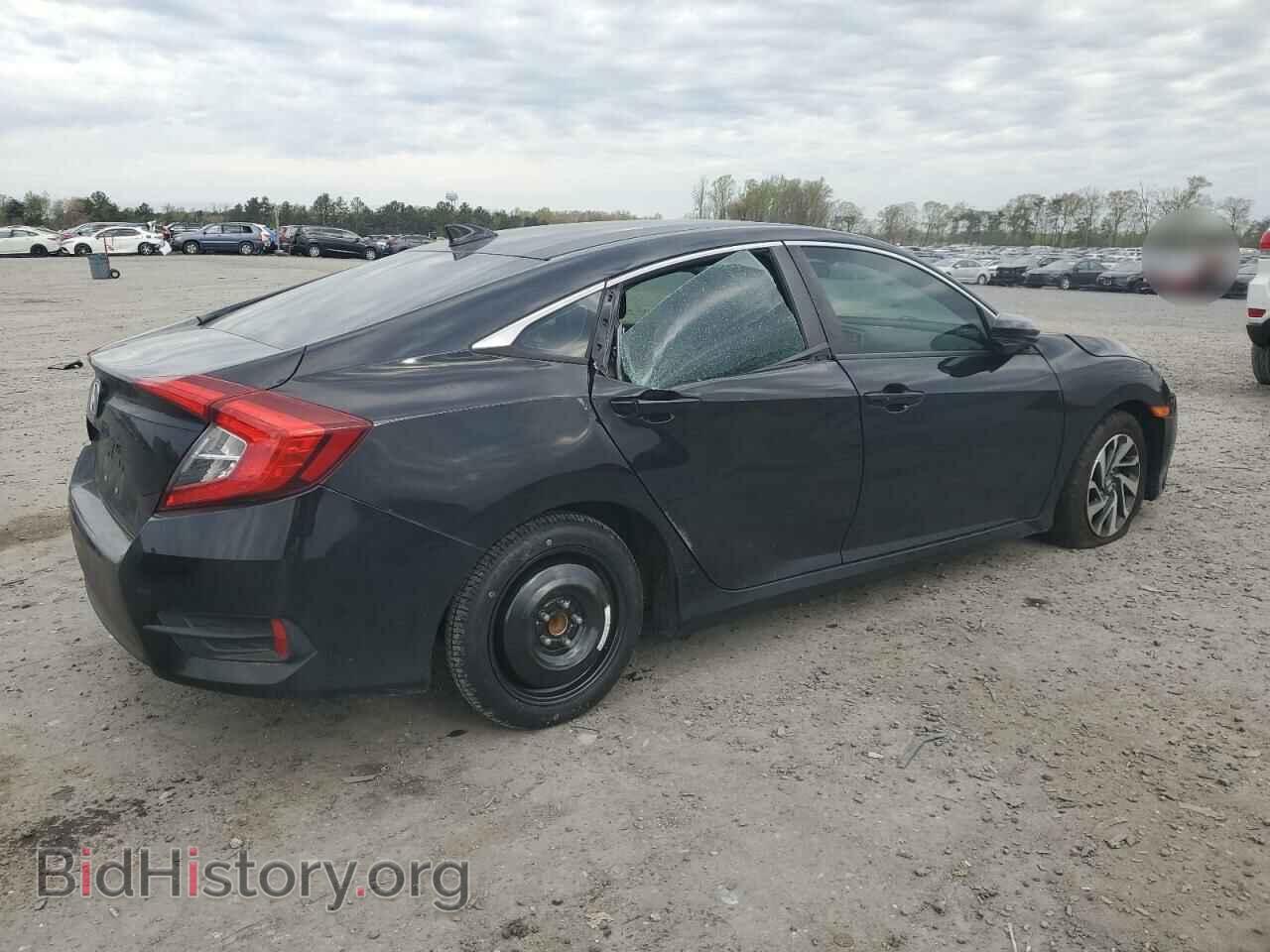 2018 HONDA CIVIC - VIN: 2HGFC2F72JH562787 - Фото 3