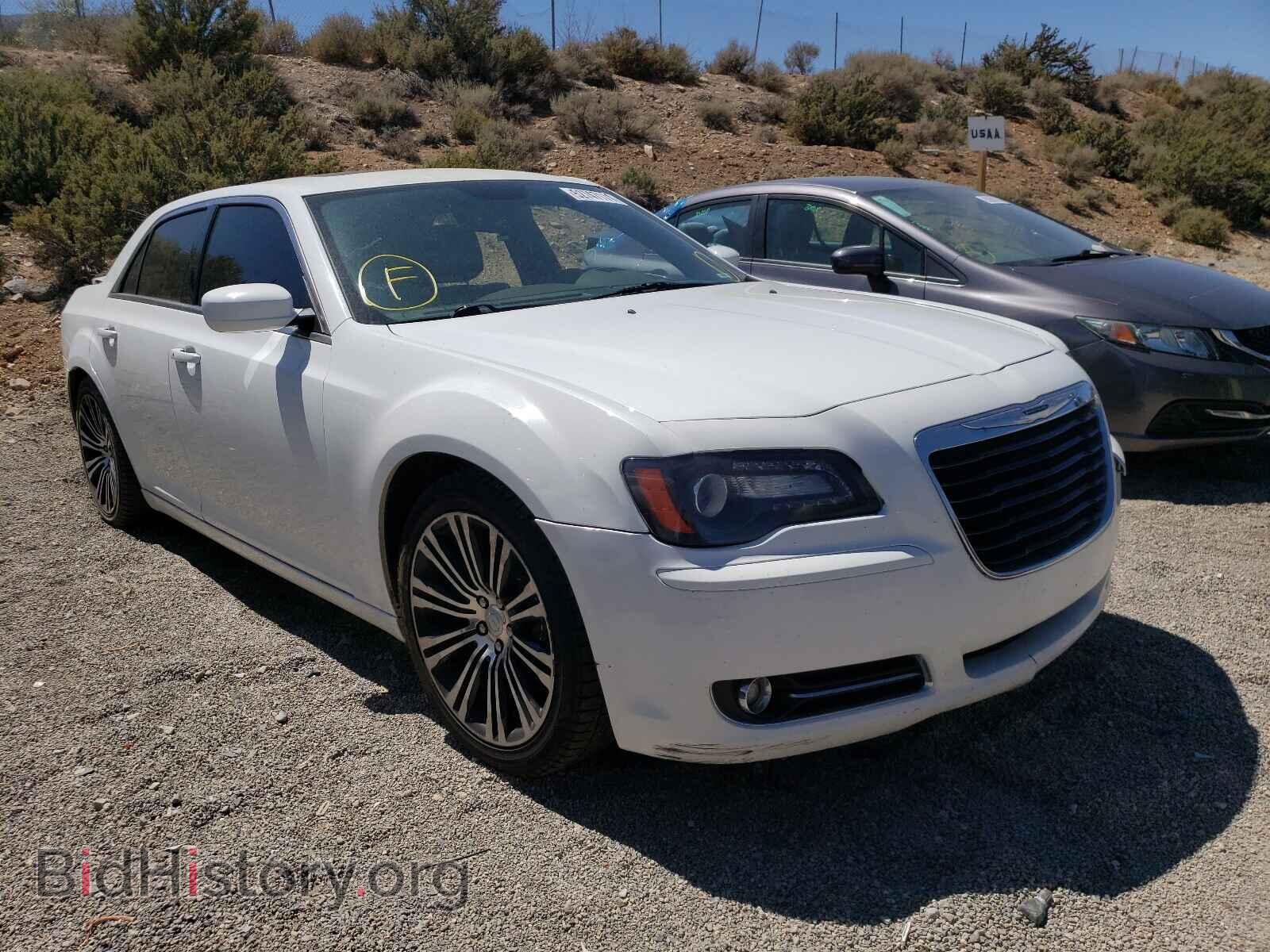 Фотография 2C3CCABG8CH279318 - CHRYSLER 300 2012
