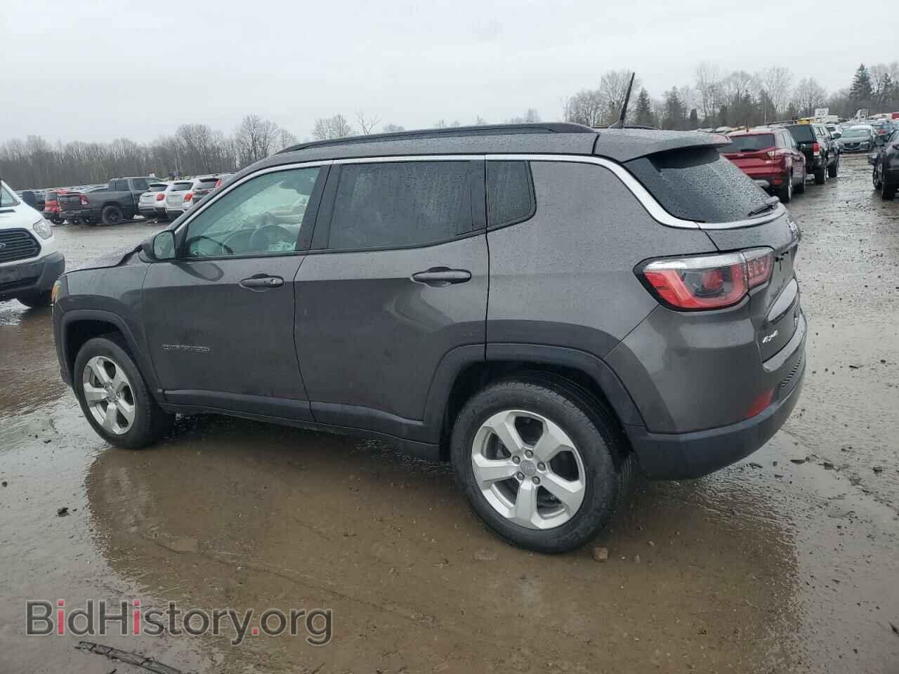 2018 JEEP COMPASS - VIN: 3C4NJDBB2JT147174 - Фото 2