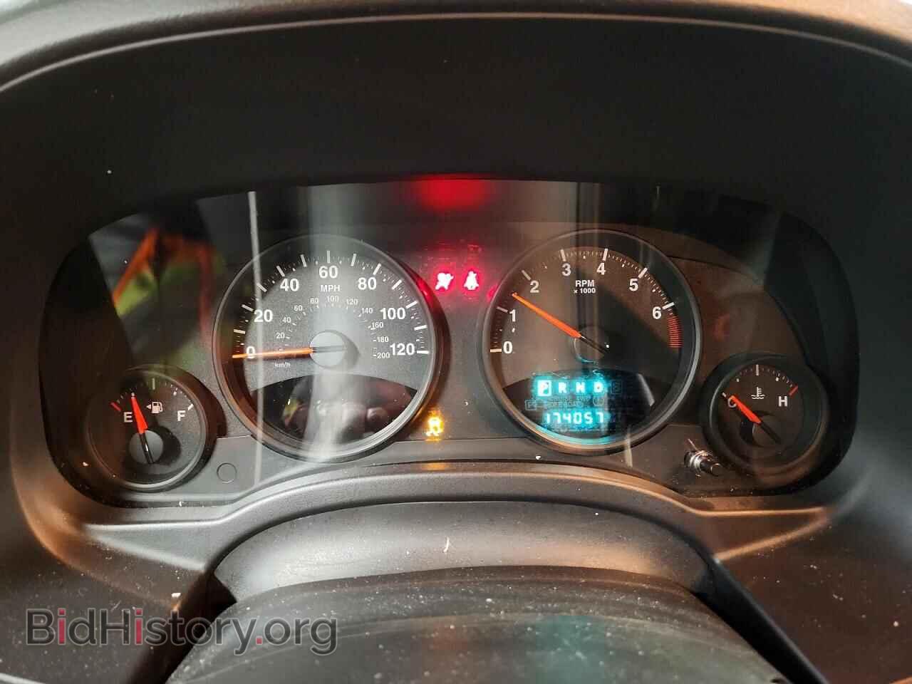 2011 JEEP COMPASS - VIN: 1J4NT1FA9BD256016 - Photo 9