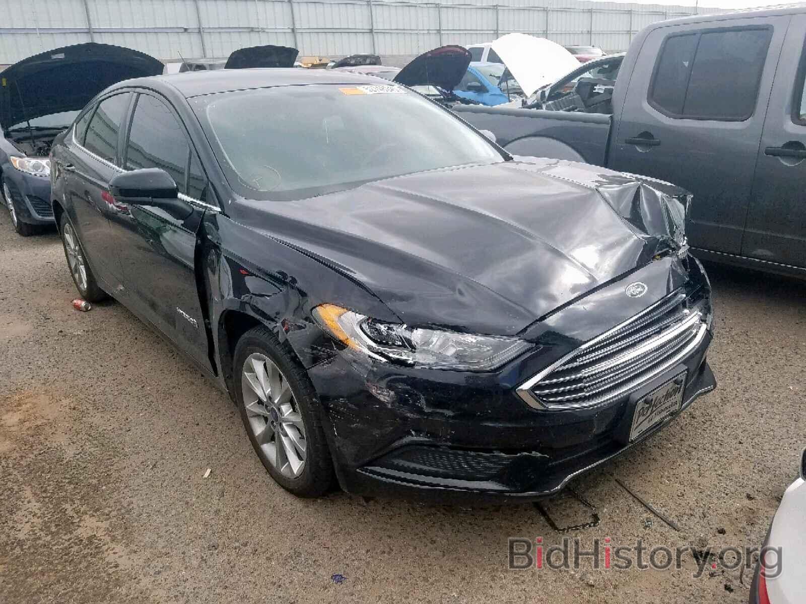 Photo 3FA6P0LU4HR190472 - FORD FUSION SE 2017