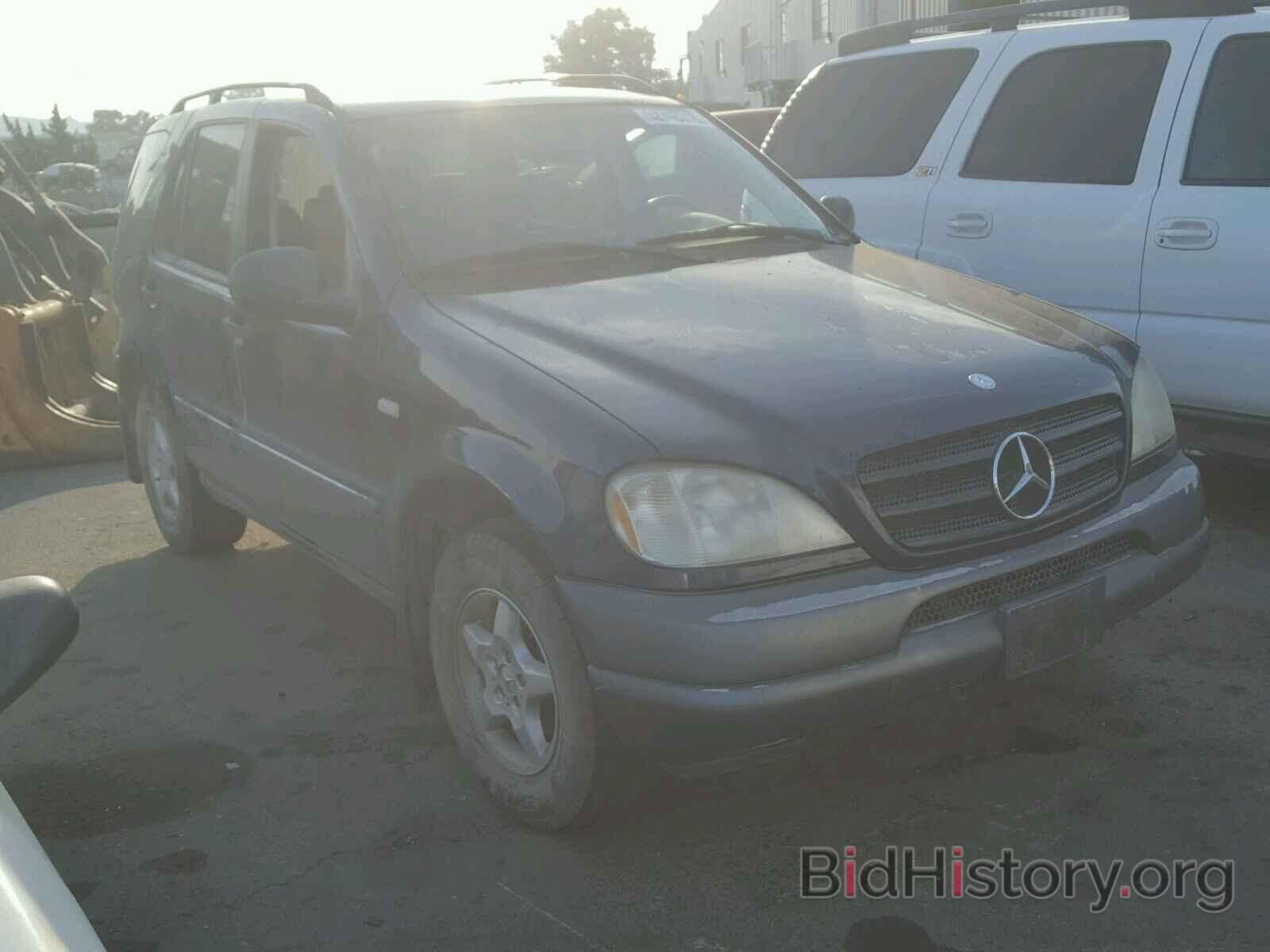 Photo 4JGAB54E3XA134910 - MERCEDES-BENZ ML 320 1999