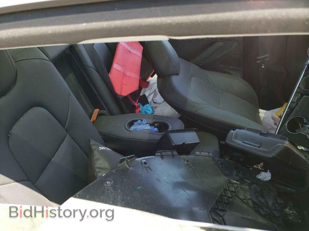 2019 TESLA MODEL 3 - VIN: 5YJ3E1EA8KF421104 - Фото 10